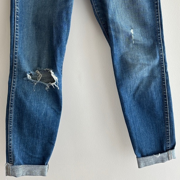 Madewell Distressed Mid-Rise Skinny Blue Cuffed Jeans, Medium Wash, Size 26 - Picture 4 of 16